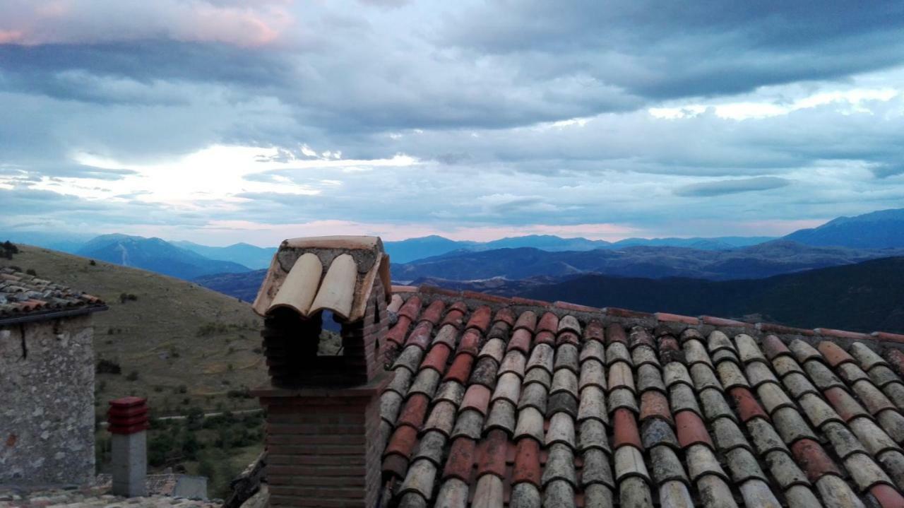 La Corte Di Sabatino Calascio Exterior foto